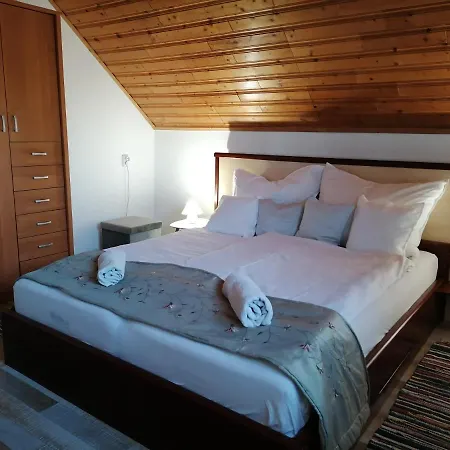 Marianna Lägenhet Gyenesdiás